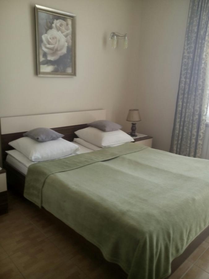 Hotel Aquarius Chornomorsk Exterior photo