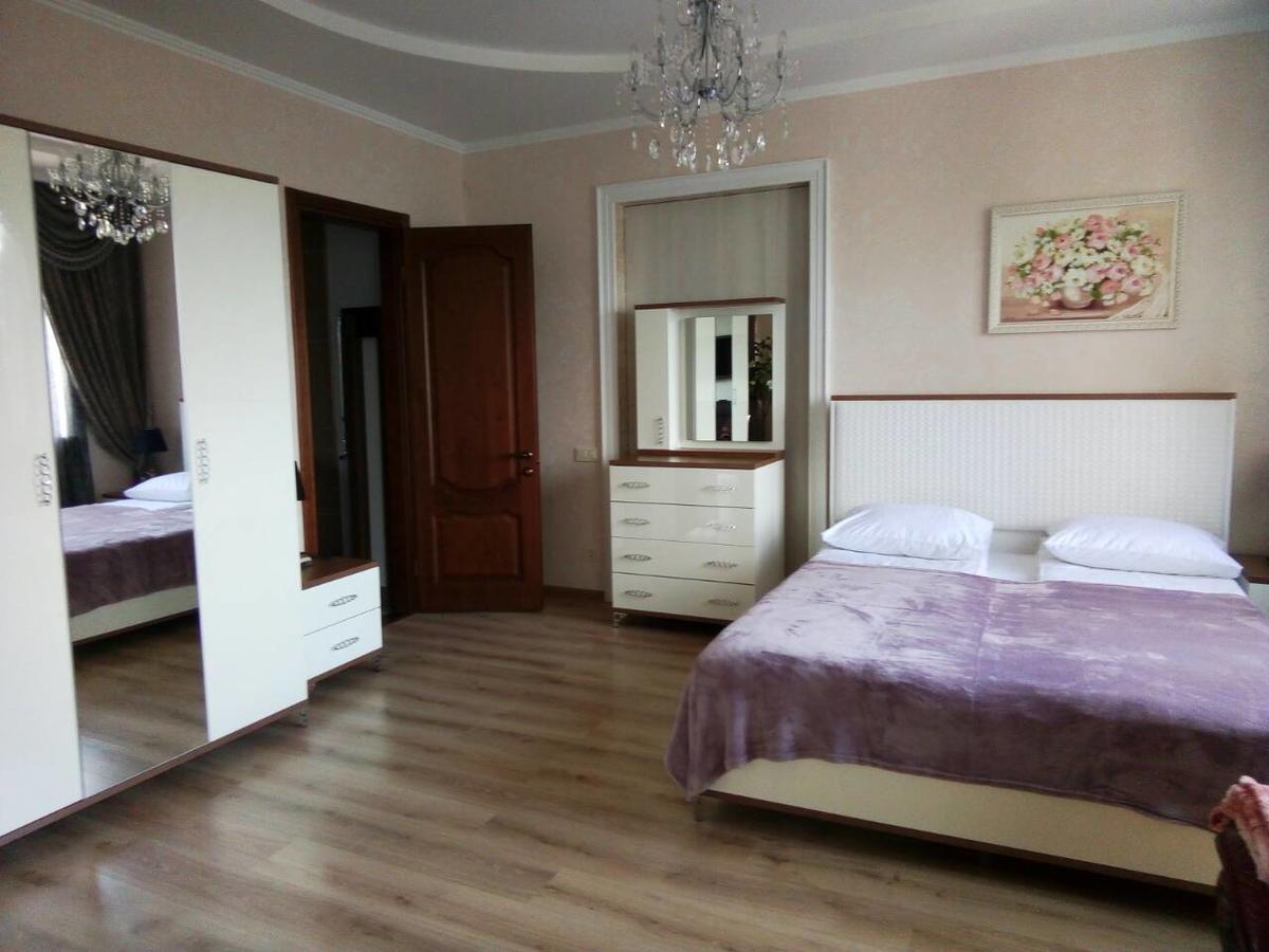 Hotel Aquarius Chornomorsk Exterior photo