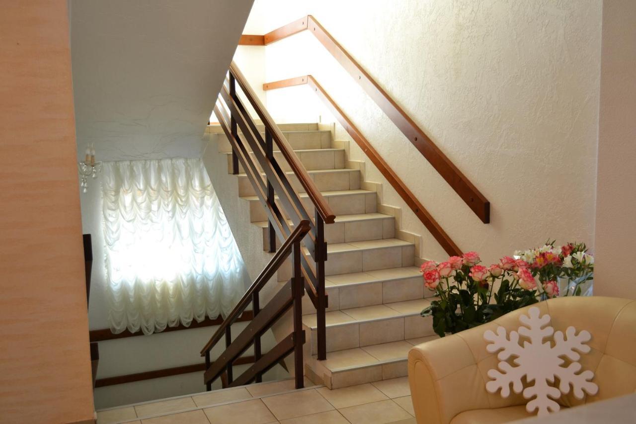 Hotel Aquarius Chornomorsk Exterior photo